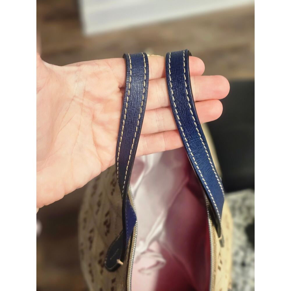 Dooney & Bourke - Picture 15 of 15